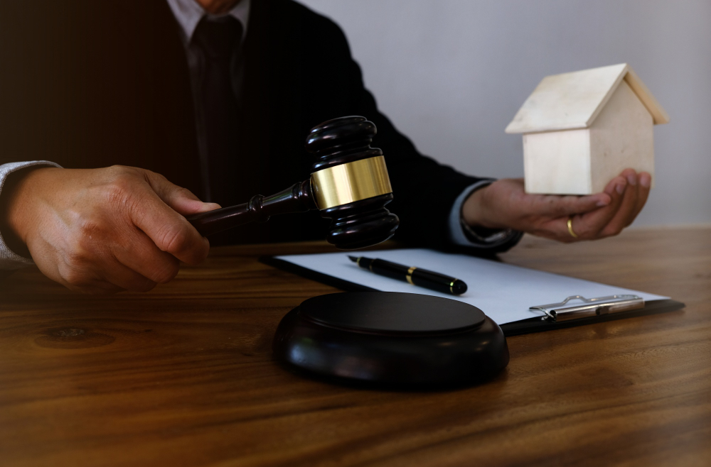Accompagnement juridique après la découverte d’un défaut immobilier caché